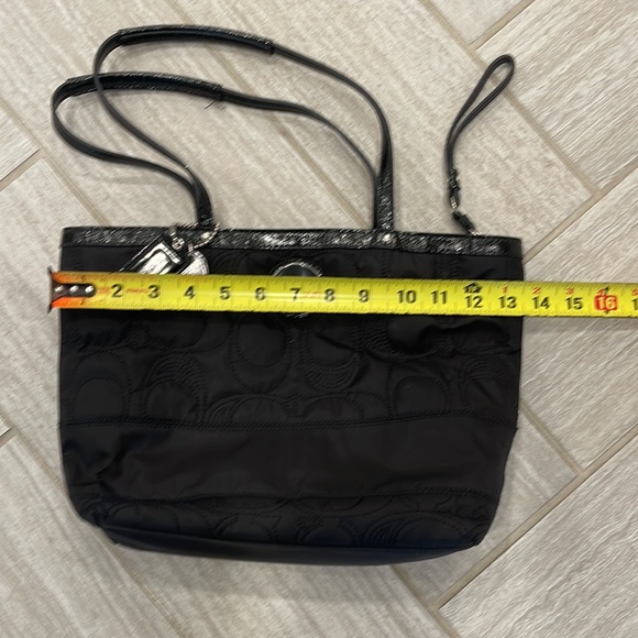 Coach purse - Picture 6 of 7